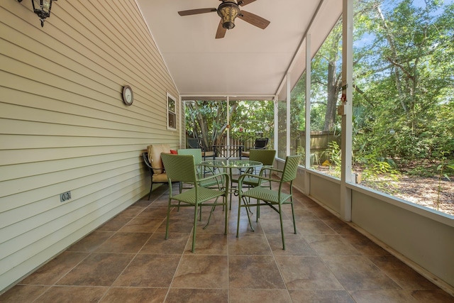 5529 Green Meadows Ct, Tallahassee, FL 32303 - sunroom featuring a ceiling fan, outdoor dining space, and vaulted ceiling