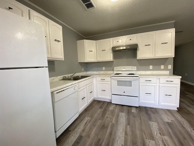 kitchen with sink, crown molding, white appliances, a textured ceiling, and white cabinets