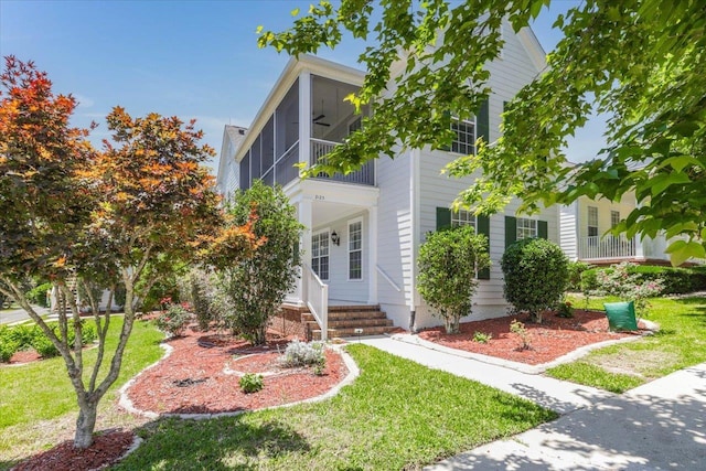 2123 Fernleigh Dr, Tallahassee, FL 32311 - view of front of house with a front lawn