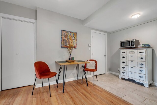 1818 Homewood Rd, Tallahassee, FL 32303 - living area featuring light wood finished floors and baseboards