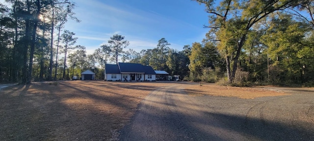 view of front of property