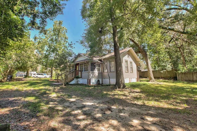 837 E Park Ave, Tallahassee, FL 32301 - back of property with a lawn