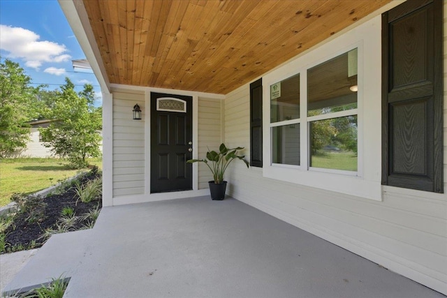 1822 N US-221, Perry, FL 32347 - view of exterior entry featuring a porch