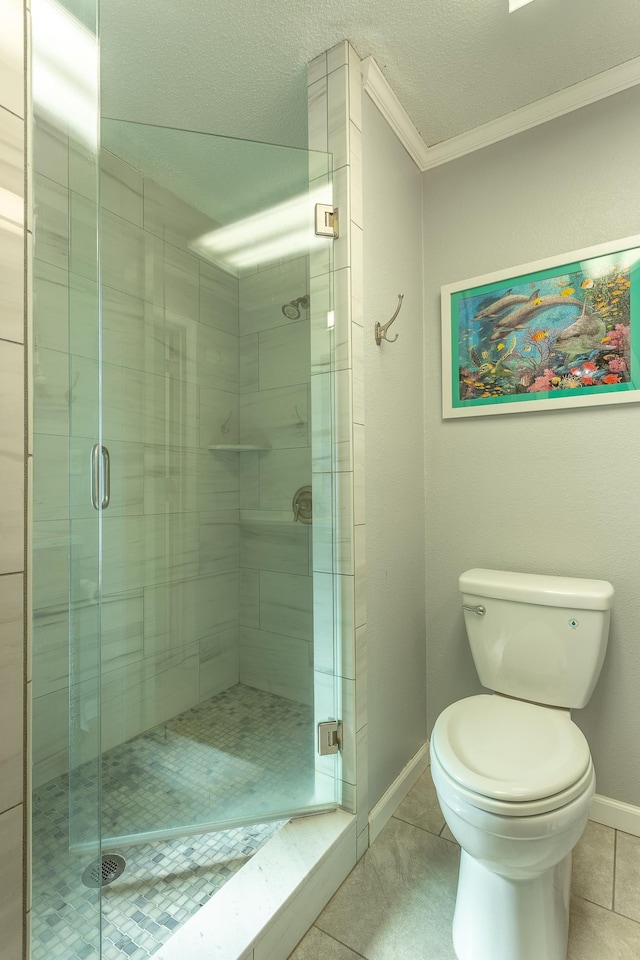 bathroom with toilet, tile patterned flooring, an enclosed shower, and ornamental molding