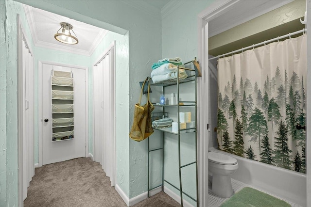 bathroom with toilet, crown molding, and shower / tub combo with curtain