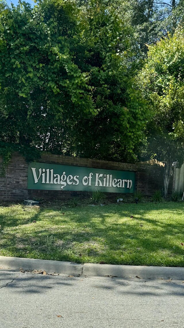4417 Siesta Ct, Tallahassee, FL 32309 - community / neighborhood sign featuring a yard