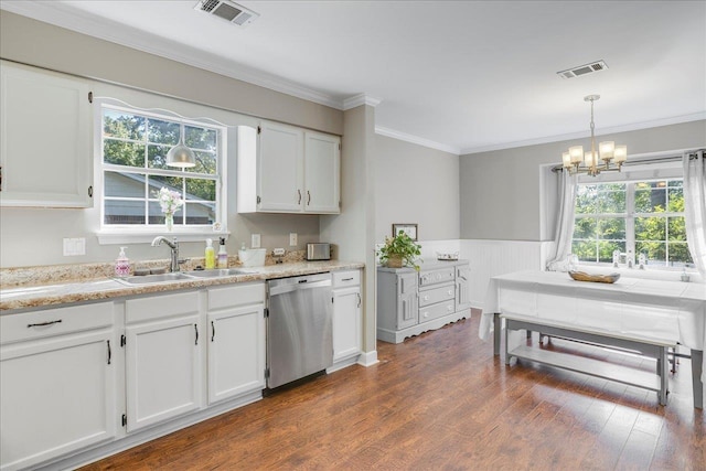 6447 Joe Cotton Trl, Tallahassee, FL 32309 - kitchen with dishwasher, a sink, white cabinets, a chandelier, and crown molding