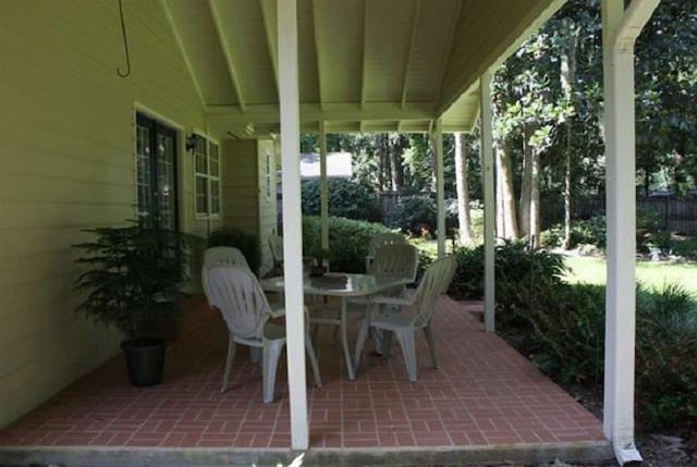 4026 Deer Lane Dr, Tallahassee, FL 32312 - photo 2
