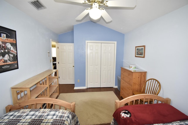 2736 Oakleigh Ct, Tallahassee, FL 32312 - bedroom with lofted ceiling, a closet, wood finished floors, and ceiling fan