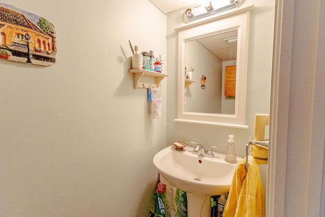 220 Belmont Rd Unit 3, Tallahassee, FL 32301 - bathroom featuring a sink