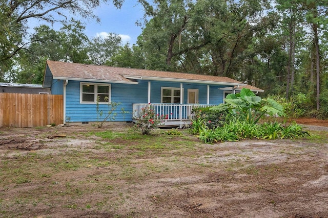 view of front of property featuring covered porch