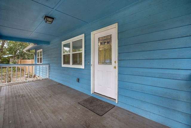 entrance to property with covered porch