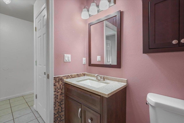 787 E Timberwood Cir, Tallahassee, FL 32304 - bathroom with toilet, tile patterned floors, and vanity