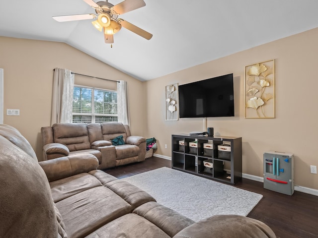 100 Ej Stringer Rd, Crawfordville, FL 32327 - living area with wood finished floors, lofted ceiling, and ceiling fan