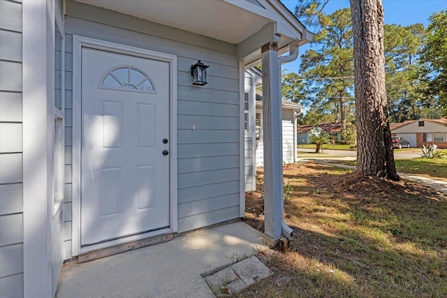 view of property entrance