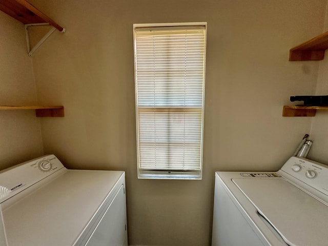 3180 N Ridge Rd -, Unit Tallahassee, FL 32305 - laundry area featuring laundry area and washing machine and dryer