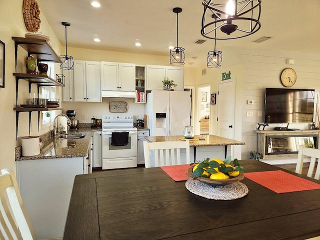 interior space with visible vents and recessed lighting