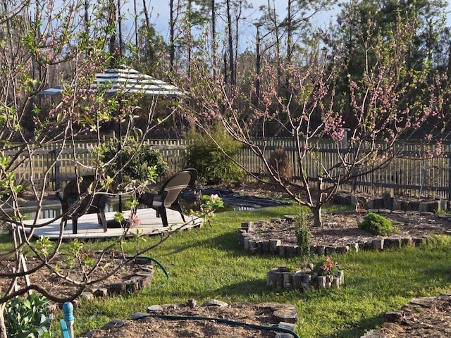 view of yard with fence