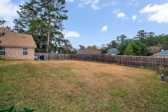 view of yard featuring central AC unit