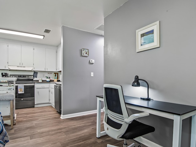 office area with wood-type flooring