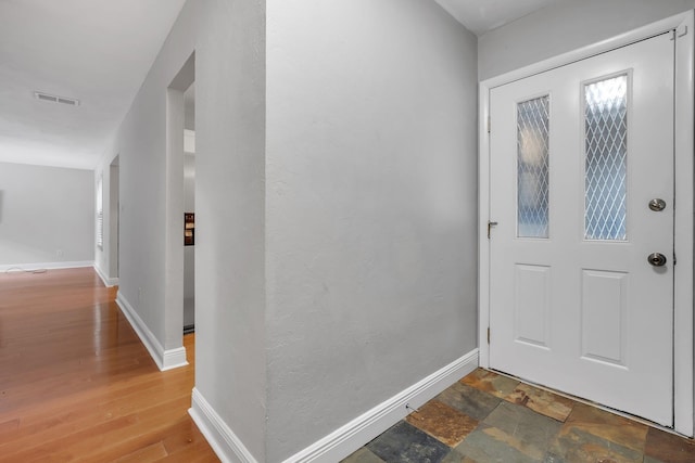 6427 Count Turf Trl, Tallahassee, FL 32309 - entryway featuring baseboards