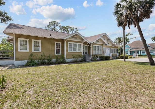 315 W Green St, Perry, FL 32347 - view of front of house with a front yard