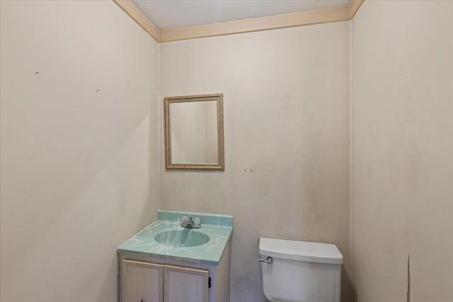 315 W Green St, Perry, FL 32347 - half bath featuring vanity and toilet
