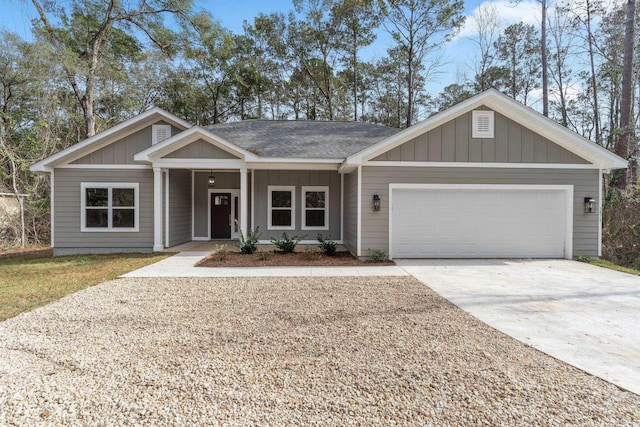 view of front facade with a garage