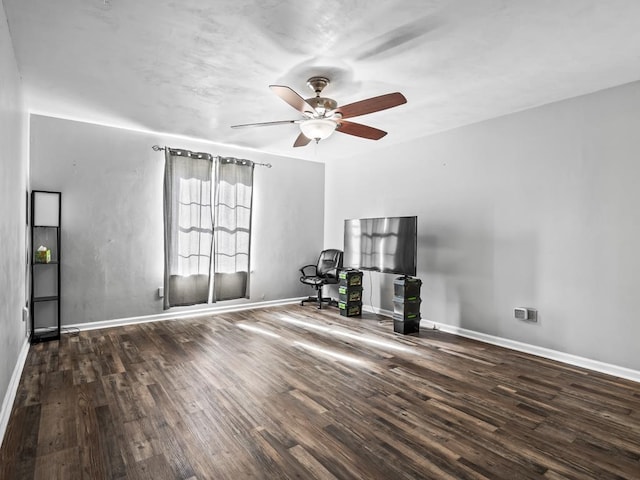 miscellaneous room with ceiling fan and hardwood / wood-style flooring