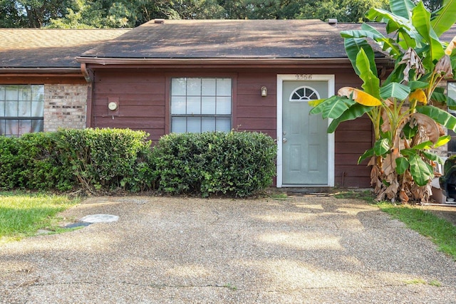 view of entrance to property