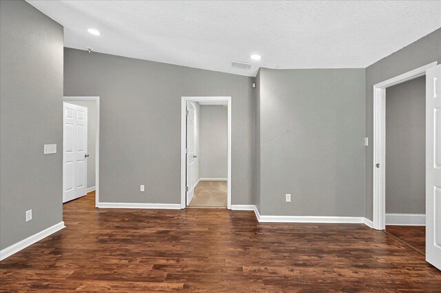 3974 Paeonia Ct, Tallahassee, FL 32305 - unfurnished room featuring wood finished floors, baseboards, recessed lighting, and lofted ceiling
