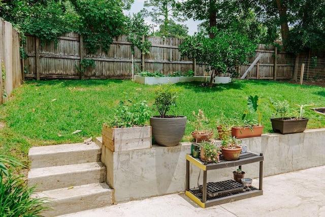 1839 Meriadoc Rd, Tallahassee, FL 32303 - fenced backyard featuring a garden