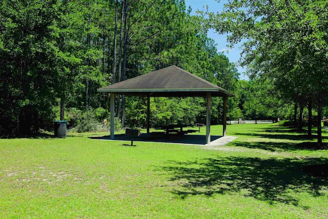 Listing photo 2 for C-24 Ranch Club Rd, Tallahassee FL 32305