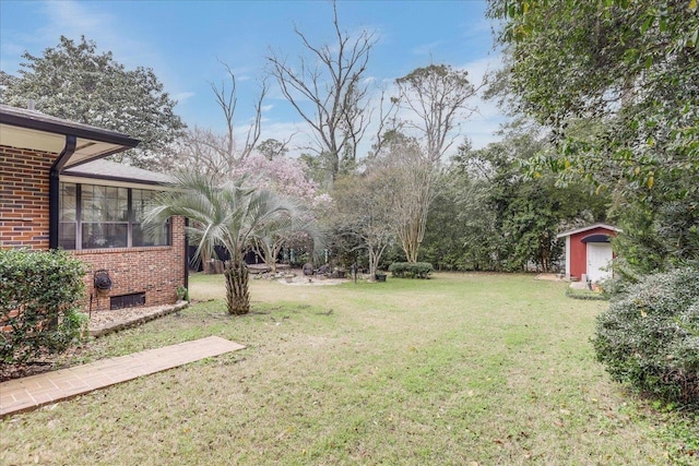 818 Watt Dr, Tallahassee, FL 32303 - view of yard with a shed