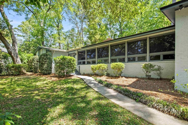 2521 Harriman Cir, Tallahassee, FL 32308 - view of green lawn with entry steps