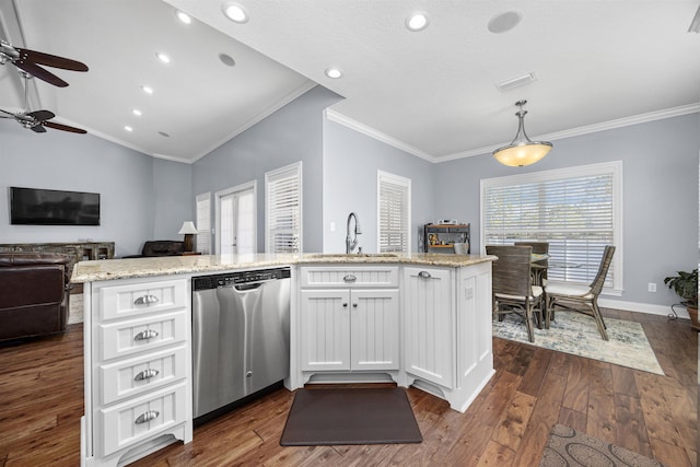 kitchen with a kitchen island with sink, sink, dishwasher, white cabinetry, and hanging light fixtures