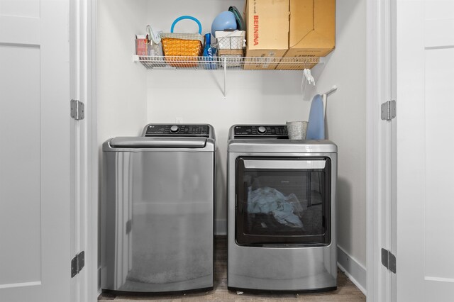 2848 Crestline Rd, Tallahassee, FL 32308 - laundry area featuring washer and clothes dryer