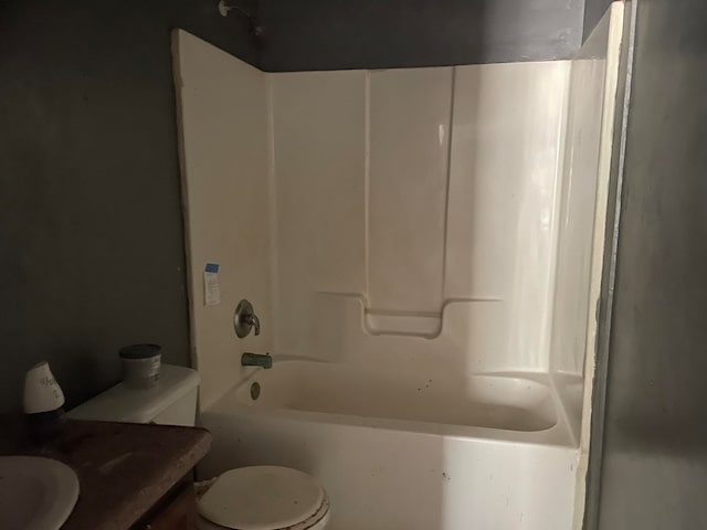 full bathroom featuring vanity, shower / bathtub combination, and toilet