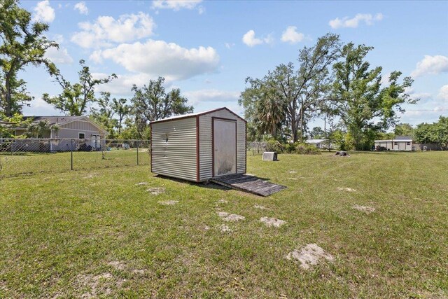 603 W Ash St, Perry, FL 32347 - view of yard