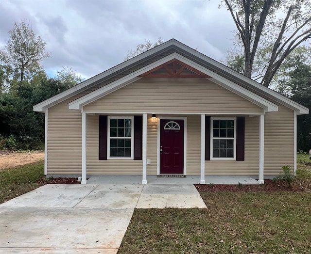 view of front facade featuring covered porch