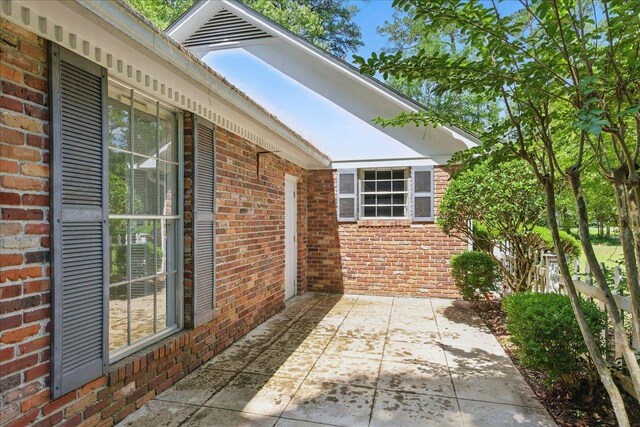 711 Kenilworth Rd, Tallahassee, FL 32312 - view of patio / terrace