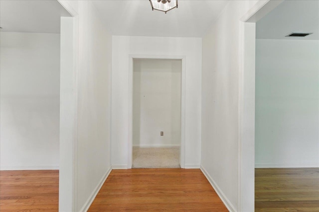 711 Kenilworth Rd, Tallahassee, FL 32312 - hall with wood finished floors