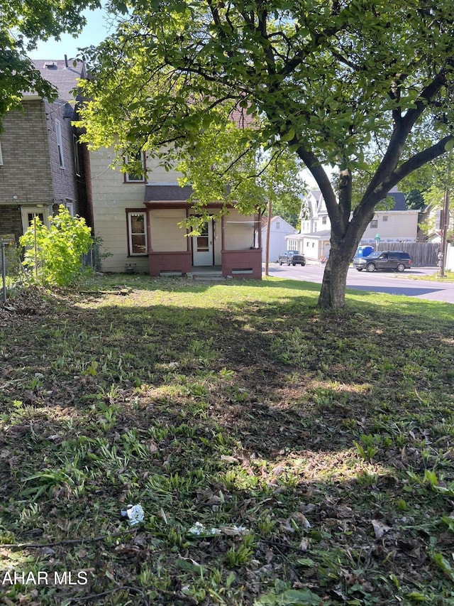 401 1st Ave, Altoona, PA 16602 - view of green lawn