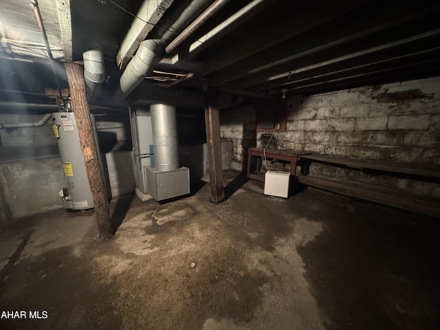 607 N N 8th Ave, Altoona, PA 16601 - unfinished below grade area with water heater