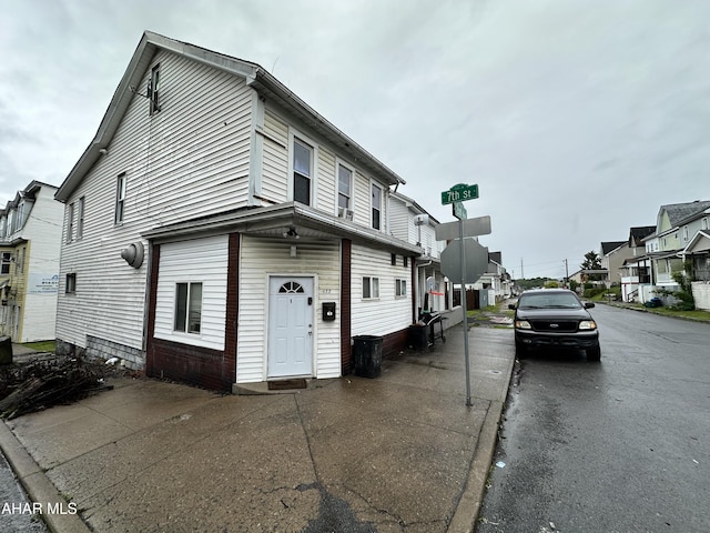 618-22 2nd Ave, Altoona, PA 16602 - view of front of house with a residential view
