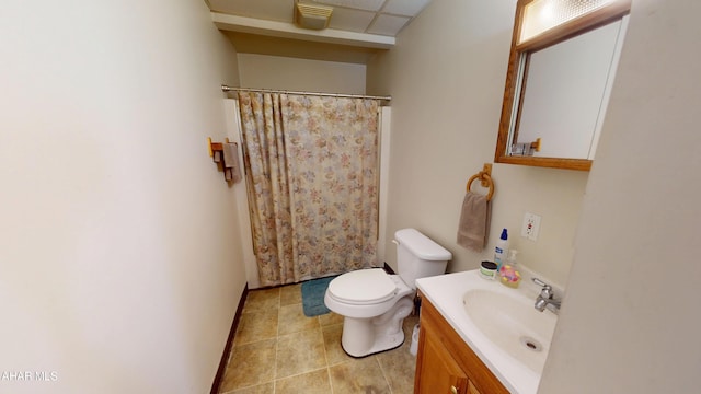 full bathroom with toilet, curtained shower, and vanity