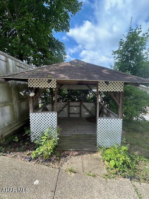 207 Spruce Ave, Altoona, PA 16601 - photo 24