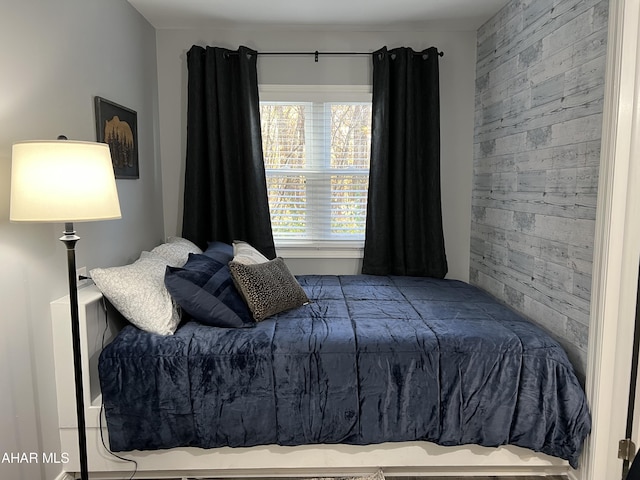 215 E Valley Point Ln, Claysburg, PA 16625 - bedroom featuring an accent wall