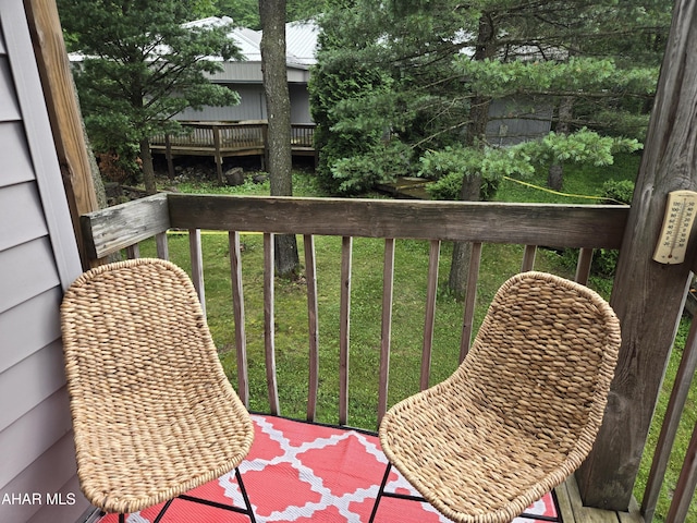 185 E Valley Point Ln, Claysburg, PA 16625 - view of balcony