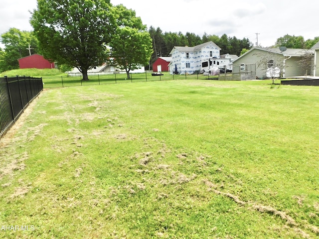 115 Spruce St, Smithmill, PA 16680 - view of yard